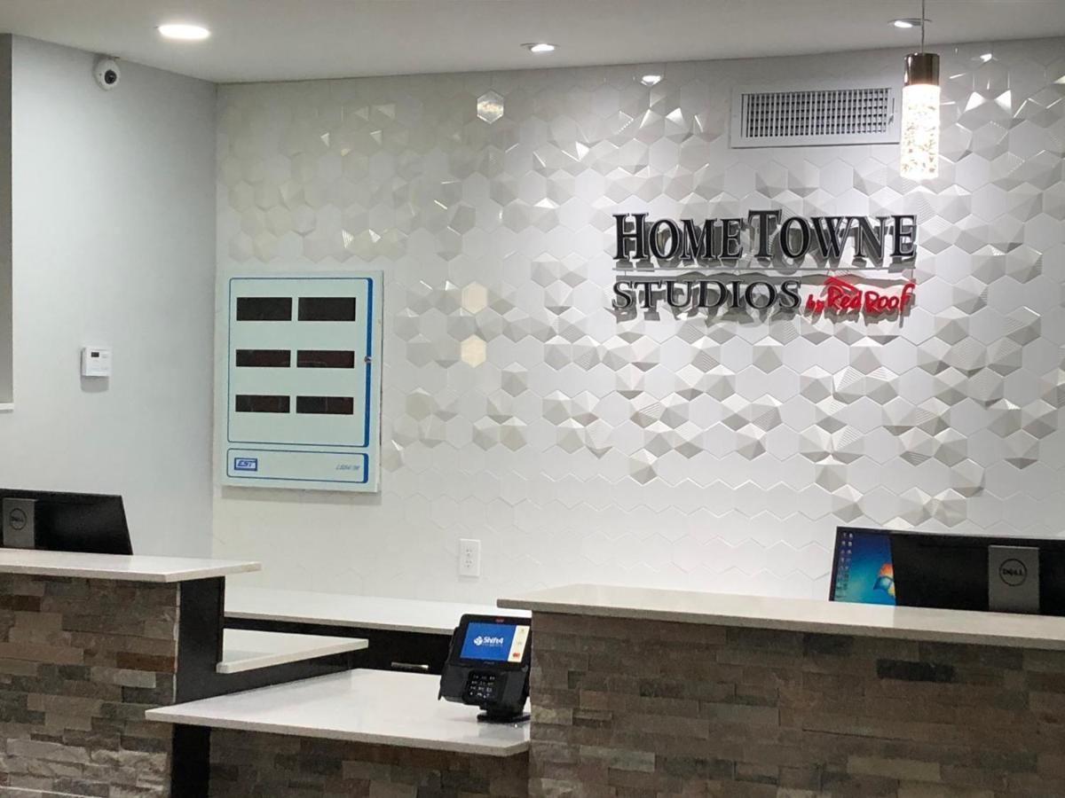 Hometowne Studios By Red Roof San Antonio E - Frost Bank Center Exteriör bild